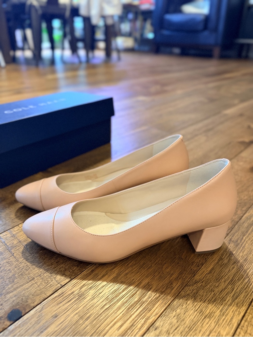 Colehaan Waterproof Classic Low Block Heel The go to Pumps in Blush Pink - Women